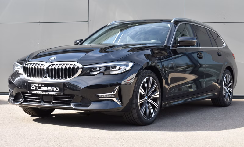 BMW 320XD Luxury Line LIVE/LED/ACC/AHK/PANO/360°