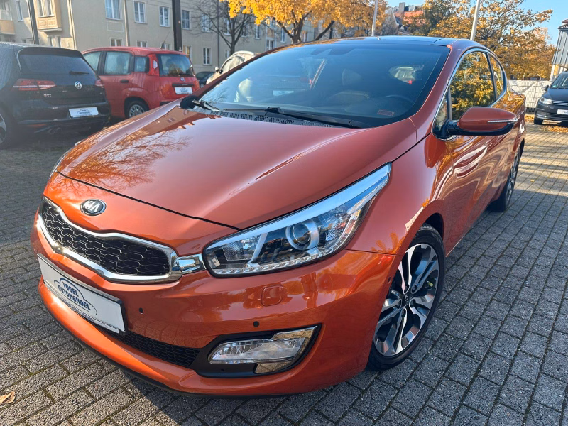 Kia cee'd / Ceed*CAM*SITZHZG*NAVI*PANO*
