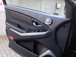 SsangYong Korando 2.2TD 4x4 Leder Navi 1.Hand - foto 7