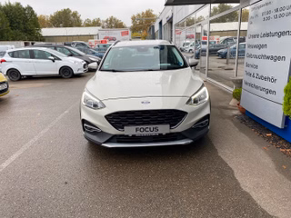 Ford Focus Turnier Active - LED - Kamera - Navi - Winter Paket - Top