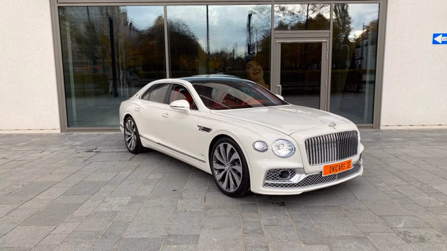 Bentley Flying Spur First Edition W12 | EXPORT-WORLDWIDE ISTOCK Новое авто купить | Первая регистрация