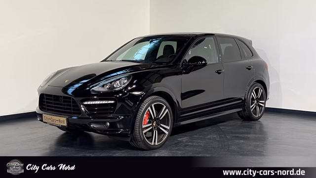 Porsche Cayenne Turbo S 4.8-PANO-KAM-ACC-BOSE-CARBON - фото 1