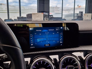 Mercedes-Benz A 180d Limousine Style*8G-DCT*KEYLESS*CARPLAY* - bilder 13