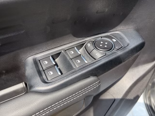 Ford Ranger Plug-in-Hybrid XLT e-4WD Doppelkabine - bilder 5