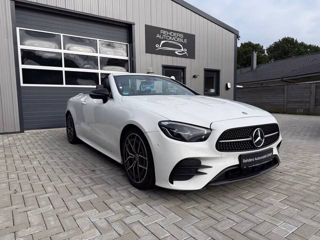 Mercedes-Benz E 220 d Night Pak.Tempo LED Apple Car. Scheckheft - foto 4