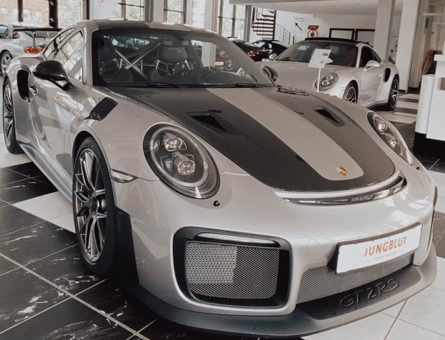 Porsche 991 911 GT2 RS, Clubsportpaket Used vehicle for sale | First registration 03/2018