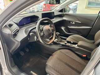 Peugeot 208 Allure  LED CarPlay SHZ PDC Tempomat - bilder 18