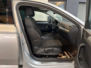 Skoda Superb 2.0TDI*Combi*7G*Kamera*LED* - bilder 27