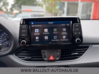 Hyundai i30 cw Trend*1.HAND*KLIMA*NAVI*SPUR*SHZ*KAMERA* - foto 14