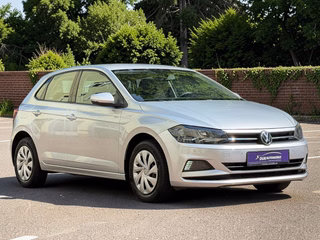 Volkswagen Polo VI Comfortline Automatik - foto 3