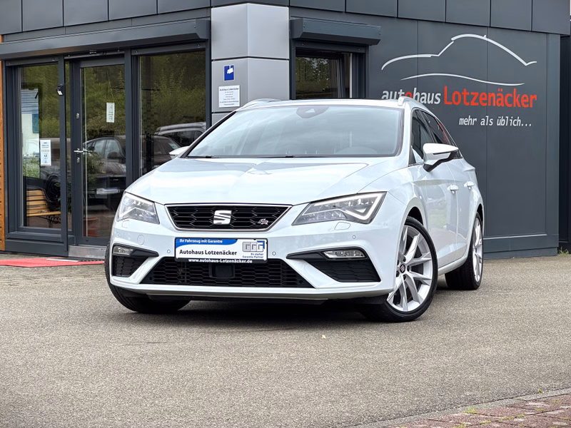 Seat Leon 1,5 ST FR ACC|Pano|Apple|Beat|digital|LED