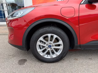 Ford Kuga Plug-In Hybrid Titanium 225PS AHK schenkbar - bilder 5