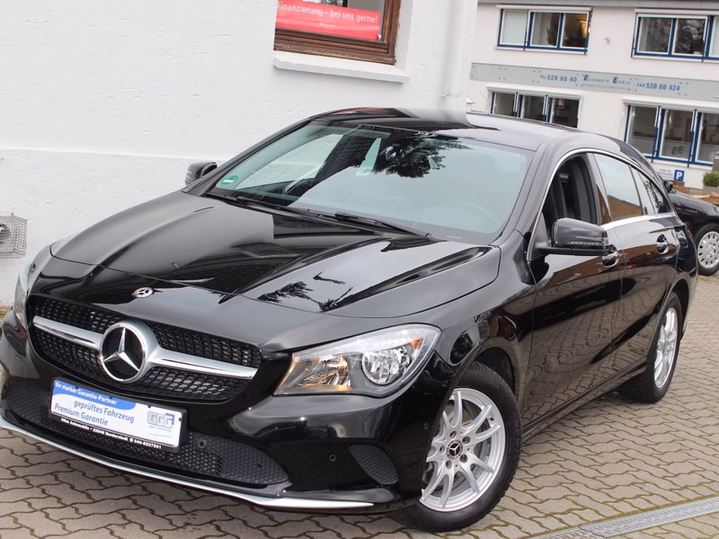 Mercedes-Benz CLA 180 Shooting Brake Navigation+Teil-Leder+EURO6d-Temp