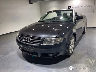 Audi A4 Cabriolet 2.5 TDI S-Line - photo 1