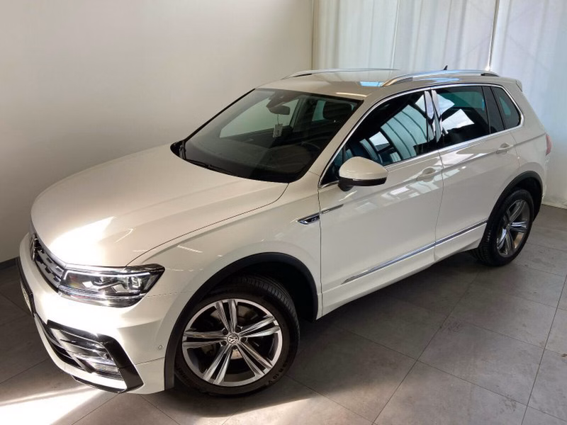 Volkswagen Tiguan 2.0 TDI DSG 4MOT R-LINE AHK STANDHEIZ 19"