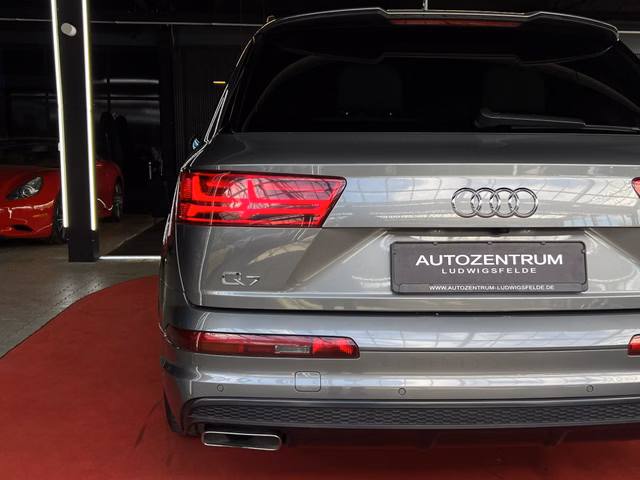 Audi Q7 3.0 TDI quattro S-Line / 7-Sitzer / HEAD-UP / SIDE ASSIST / AUDI PRE ASSIST / ACC / - foto 8