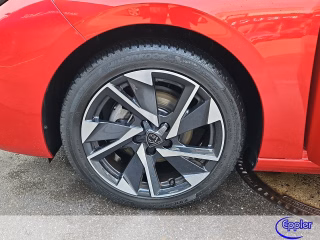 Peugeot 308 Allure Pack   130 EAT8 Kamera SHZ Navi ACC - foto 1