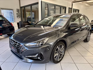 Hyundai i30 cw 1.6T-GDI Trend LED Navi Kamera CarPlay - bilder 1
