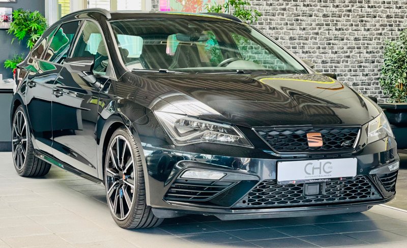 CUPRA Leon ST Cupra 300 4Drive Perf.|BREMBO|PANO|KAMERA|