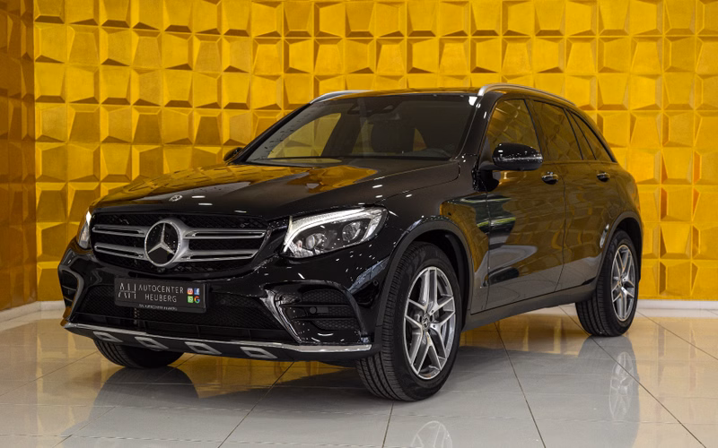 Mercedes-Benz GLC 250 AMG JUNGE STERNE 360° PANO ACC