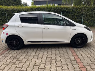 Toyota Yaris Hybrid GR Sport/1.Hand/Navi/Kamera/ - foto 12