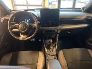 Toyota Yaris Hybrid GR Sport 1,99% +JBL+ Infotainment-Paket, Safety-Paket - bilder 14