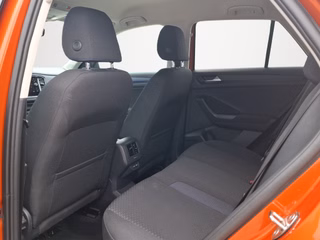 Volkswagen T-Roc 1.5 TSI United DSG / AHK / ACC / KAMERA / LED / SITZHEIZUNG - foto 9