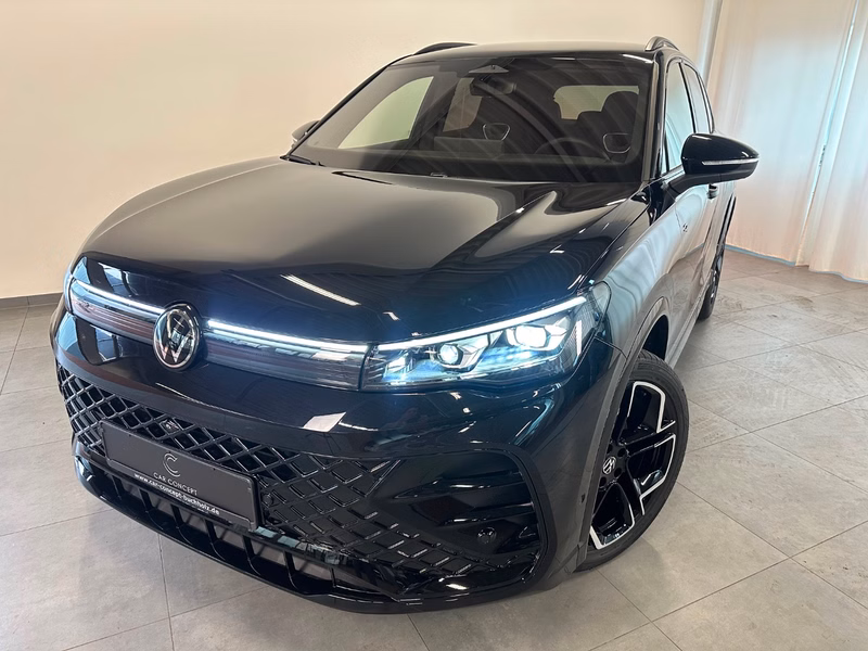 Volkswagen Tiguan 2.0 TDI R-Line BLACK STYLE STHZ AHK 360°