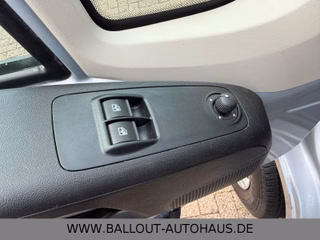 Peugeot Boxer 2,2 HDi Koffer*1.HAND*STHZ*TÜR*NAVI*KAMERA - photo 3