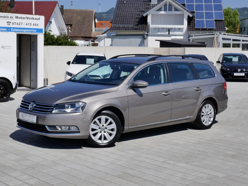 Volkswagen Passat Variant 2.0 TDI Highline *1.HAND*NAVI*AHK