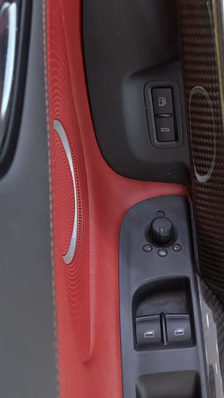 Audi R8 Spyder 4.2 FSI quattro NAVI SHZ - foto 1