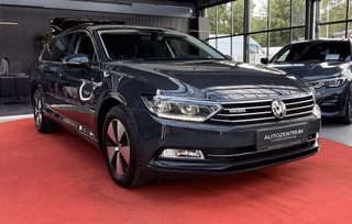 Volkswagen Passat Variant BlueMotion LED / PDC / ACC - foto 30