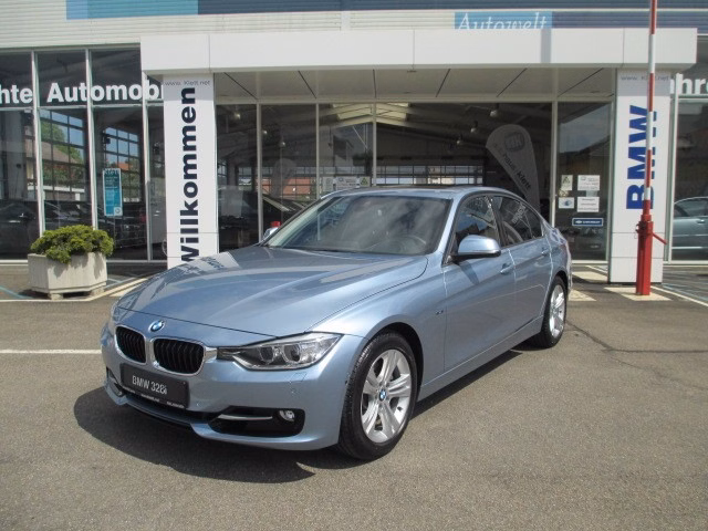 BMW 328i Aut. Sport Line,AHK,GSD,Leder, - foto 1