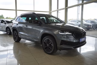 Skoda Karoq Sportline 1,5TSI DSG aAHK/Matrix/Kessy/Sitzhz.   **