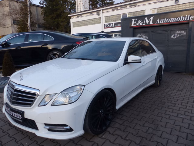 Mercedes-Benz E 300 BlueTec*AMG PAKET*AVANTGARDE*LEDER BRAUN - photo 1