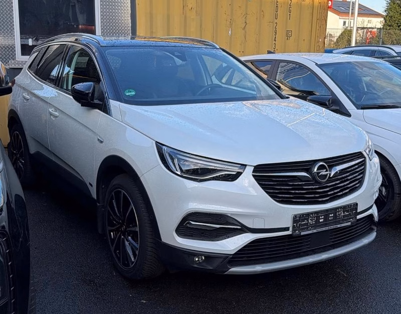 Opel Grandland Ultimate Plug-in-Hybrid 4