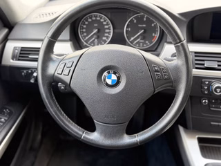 BMW 320 d xDrive XD/ Euro5/ 8XALU/NAV/1.Hand - foto 14