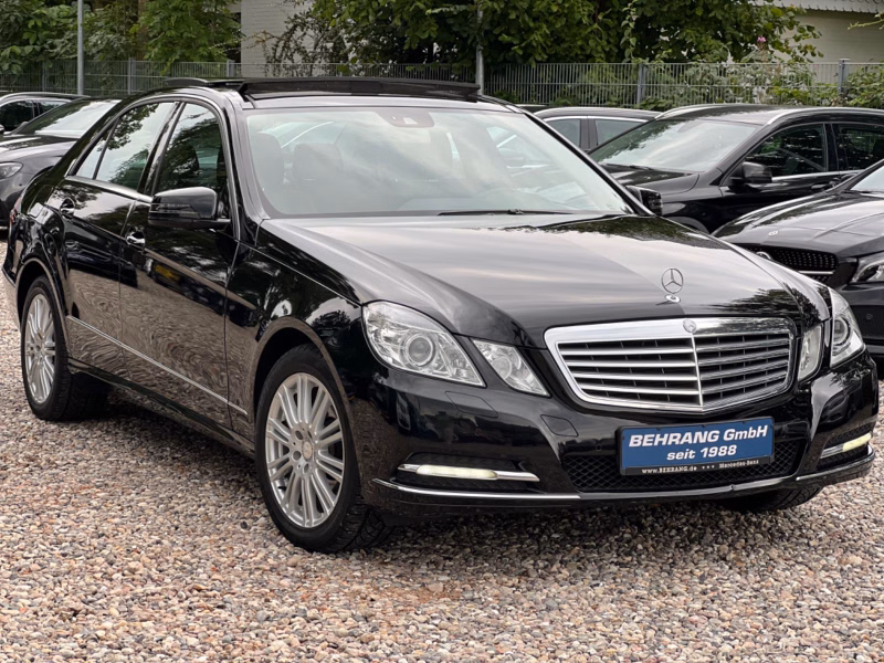 Mercedes-Benz E300 BLUETEC HYBRID *PANO*KAMERA*MEMORY*XENON*