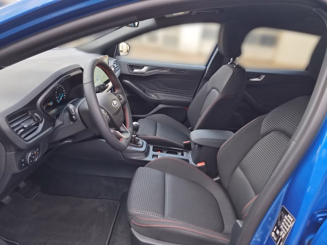 Ford Focus Turnier ST-Line +LED+KAMERA+WINTERPAKET+ - foto 6