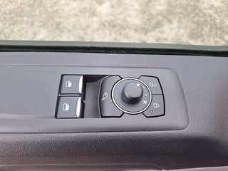 Ford Tourneo Custom Bus 320 L2 9-Sitze Trend Autom. AHK iACC Keyfree - bilder 20