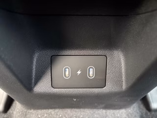 Hyundai TUCSON FL MJ27 Navi SmartKey LED Klimaautomatik - bilder 15