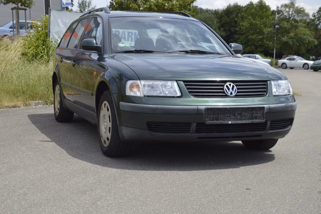 Volkswagen Passat Variant Comfortline  Klima TÜV - 11/2019 Gebrauchtwagen Kaufen | EZ 09/1998 | Preis 990 €