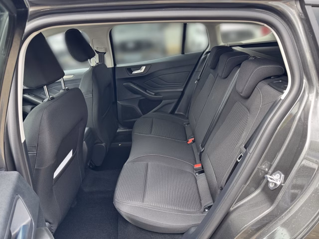 Ford Focus Turnier Titanium Edition +LED+WINTERPAKET+ - bilder 10