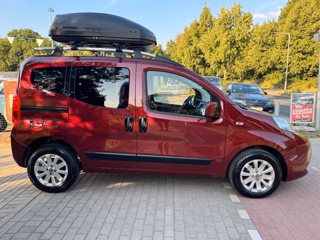 Fiat Qubo Trekking 1.3JTD*KLIMA*PDC*AHK*TEMP.*DACHBOX - foto 4