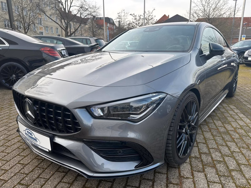 Mercedes-Benz CLA 35 AMG