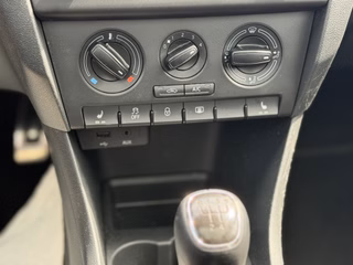 Skoda Rapid Spaceback Pano/SHZ/TÜV/Service/Bremsen Neu - foto 16