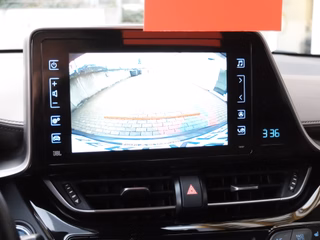 Toyota C-HR Hybrid Lounge Mega Ausstattung - фото 9