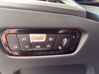 BMW 330 i xDrive M Sport Autom., LED ACC Navi Kamera - photo 8