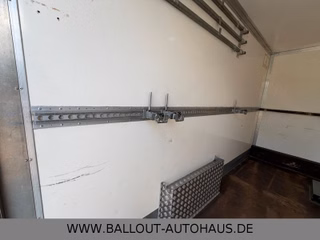 Peugeot Boxer 2,2 HDi Koffer*1.HAND*STHZ*TÜR*NAVI*KAMERA - photo 9