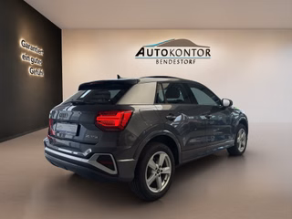 Audi Q2 S-Line Sport 35 Autom., Matrix Pano Kamera ACC - bilder 4